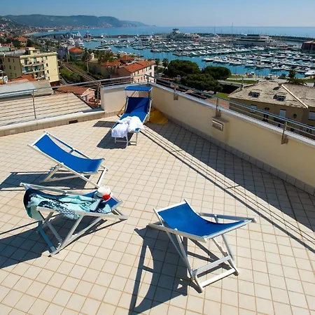 Excelsior Hotel E Appartamenti-3